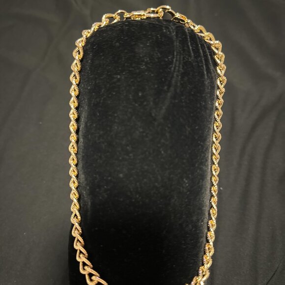 Bundle of jewelry - Brass gold dipped necklaces - Picture 5 of 9